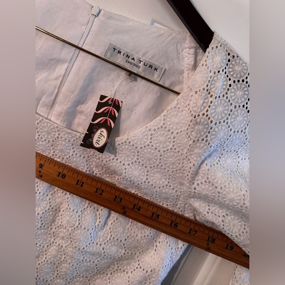 TRINA TURK Sz 6 NWT RARE! White Eyelet Lace Lined Sheath Dress 3/4 Button Sleeve - Picture 5 of 12